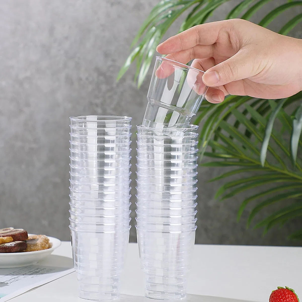 Giugio 50 vasos de chupito de plástico, 3 cl/30 ml, vasos de chupito, vasos de chupito transparentes de plástico, reutilizables, vasos de fiesta, vasos para cumpleaños, bodas, degustación