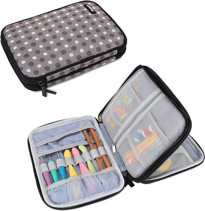 Damero Crochet Hook Case, Bolsa de Viaje Organizador para Ganchillos Swing, Ganchos de Aluminio, Agujas y Accesorios, Punto Gris