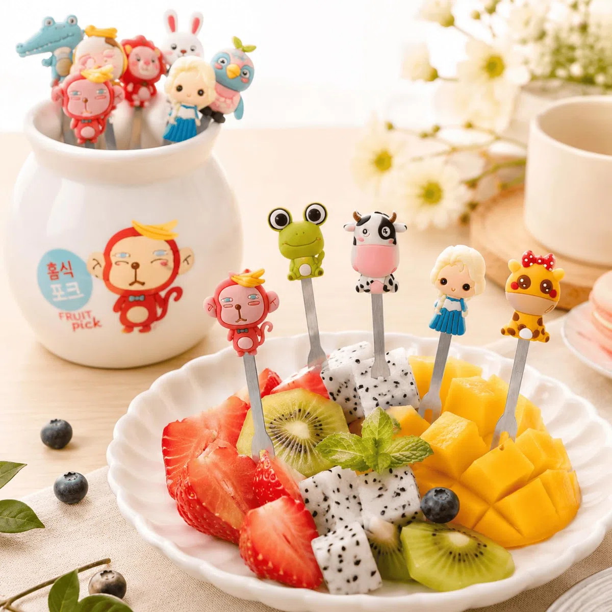 Mini Tenedores de Fruta Decorativos en Forma de Animales, ZAKVOP Tenedores de Acero Inoxidable con Asas de Silicona y Tarros de Almacenamiento de Cerámica