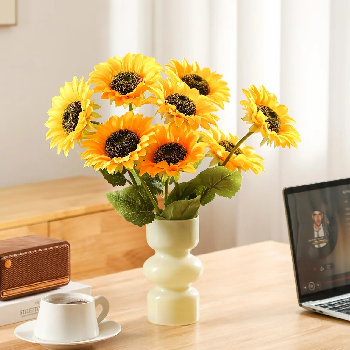 Laelfe 8 Piezas Girasoles Artificiales Grandes, 45 cm Flores Girasoles Amarillas de Plástico para Decoración de Hogar, Arreglos de Bodas, Fiestas de Cumpleaños y Mesa