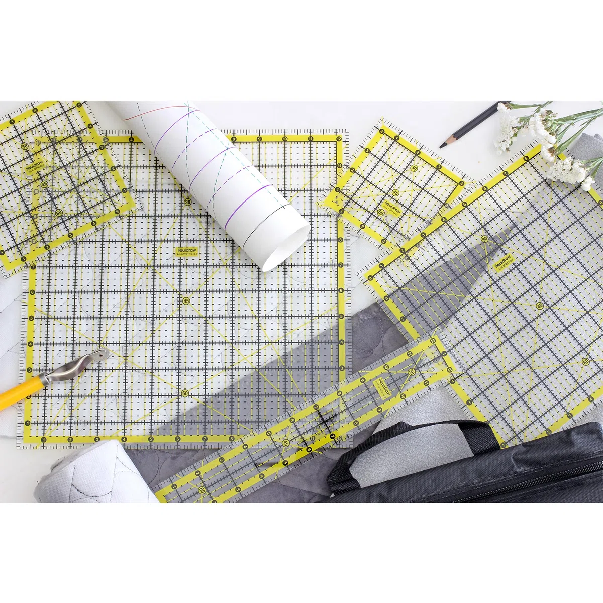 Liquidraw Regla de acolchado – 2.5 x 18 pulgadas | Acrílico transparente | Marcas de medición imperiales transparentes y atrevidas | Plantilla rectangular de patchwork | Ideal para acolchar, coser y
