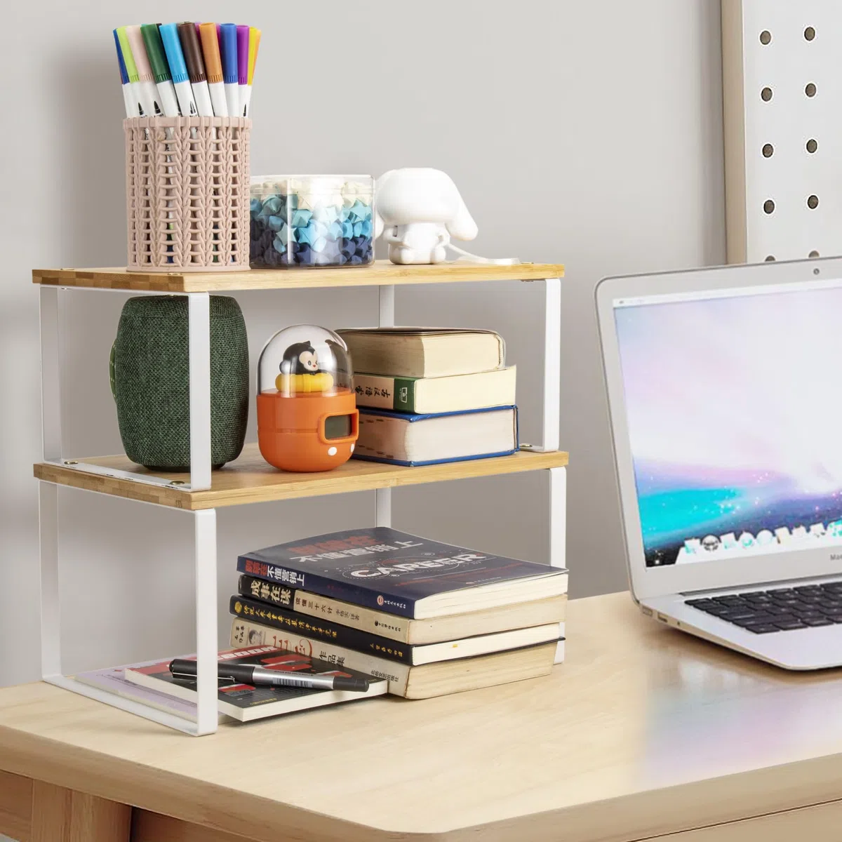 QIWODE Estante organizador expandible para gabinete, juego de 2 estantes de almacenamiento apilables para encimera de cocina, estante de despensa, estante de especias, metal y bambú