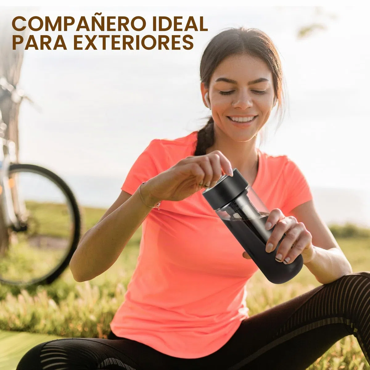 Ideal Swan Cafetera fría de 650 ml portátil con filtro de malla fina, botella de té fría multiusos para café y jugo, cafetera helada para exteriores, viajes, hogar