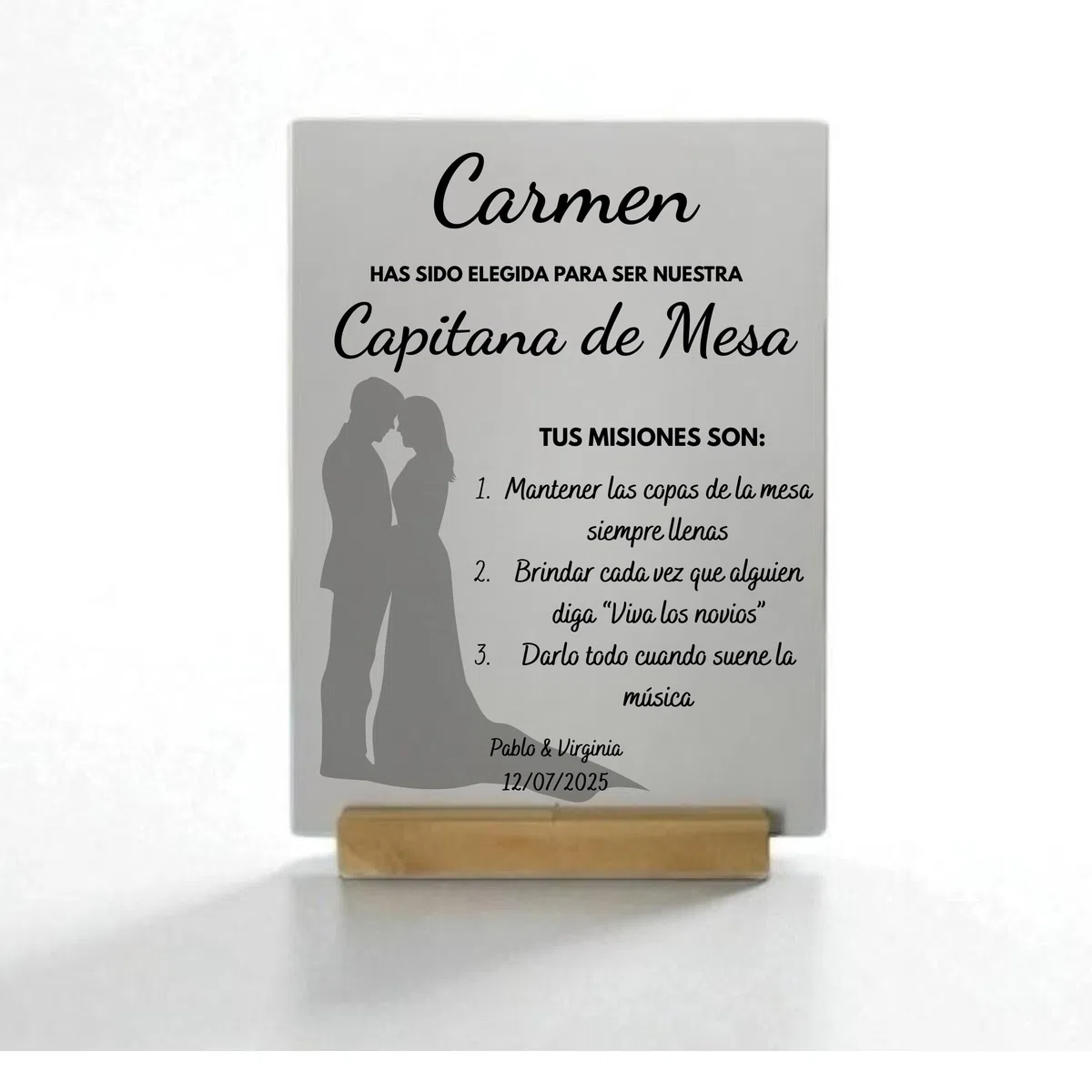 Placa Capitán De Mesa Personalizada - Detalles para invitados de boda - Placa con base de madera 20x15 - Regalo original personalizado para boda (Modelo 1)