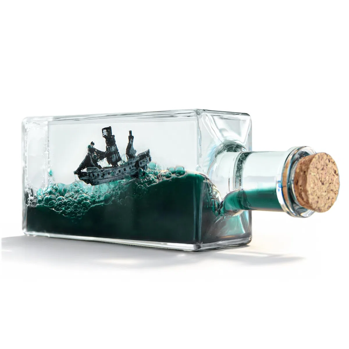 MikaMax Crucero Fluid Drift – Barco insumergible en botella de líquido, modelo de barco pirata en botella flotante – Unsinkable Pirate Ship – Decoración creativa de la habitación