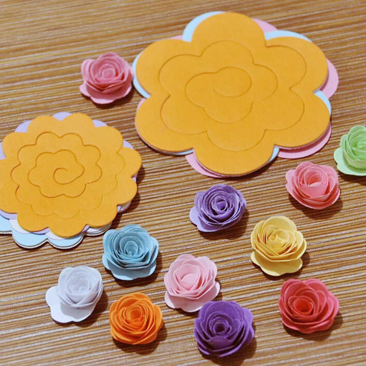 Woohome 143 PzPapel de Filigrana Quilling Papel Tarjeta del Arte 12 Estilo Tiras de Papel de Quilling de Flores y Herramientas para Manualidades, Decoración del Hogar