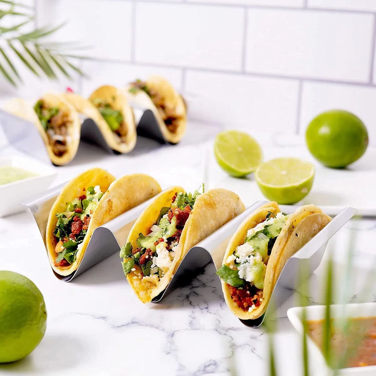 Soporte para Tacos, Soporte Reutilizable en Forma de Onda, Adecuado para sándwiches, restaurantes, cocinas, Fiestas y picnics, Juego de Soportes de Acero Inoxidable Plateado (2 Piezas)