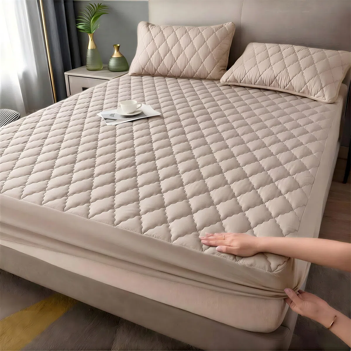 Protector Colchon 150x200 cm - Impermeable & Acolchado Funda Colchon para Cama 150cm, Colchones de hasta 27 cm, 100% Poliéster + PU, Khaki
