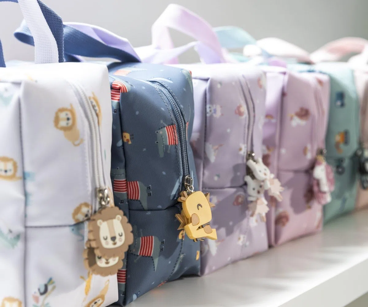 Tutete Bolsa Térmica Infantil para Comida | Bolsa térmica infantil pequeña y fácil de usar | Ideal para almuerzos y meriendas | Exterior impermeable, lavable y resistente | animal friends