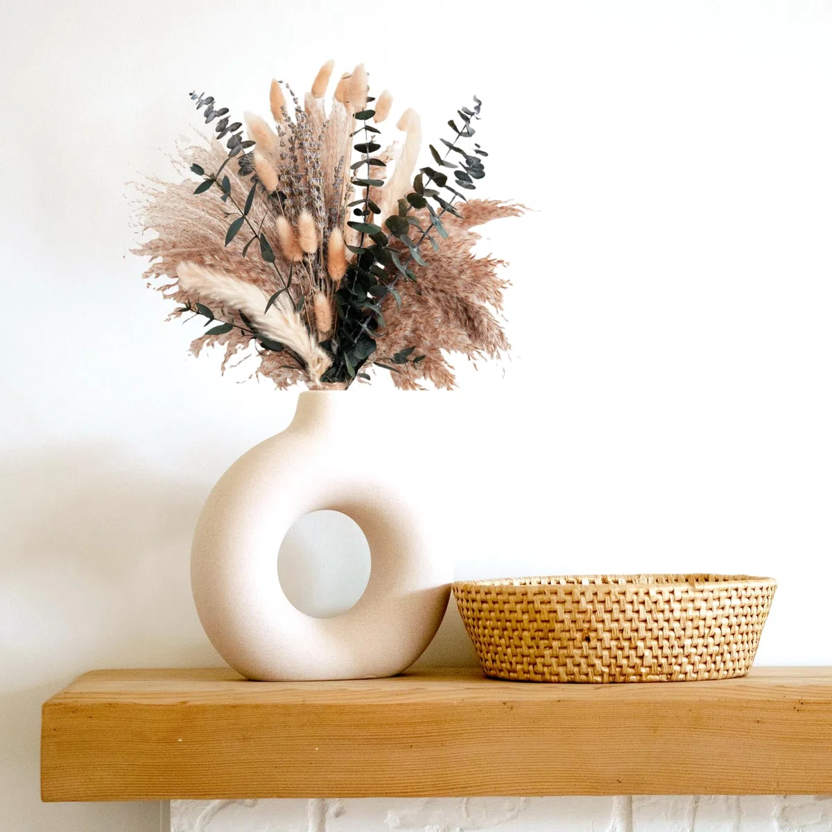 Naunauya Pampasgras Deko - Tischdeko y Trockenblumen Grünpampasgras Klein para Comedor, Sala de Estar - Flores Artificiales y Decoración de Verano en Estilo Boho - 1 PCS Eucalipto