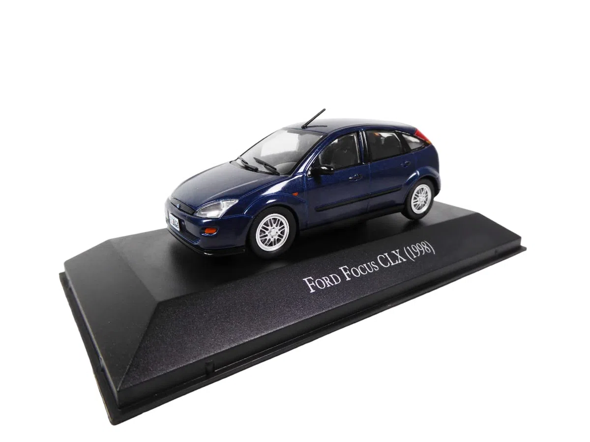 OPO 10 - Coche Ford Focus CLX 1998 - Salvat 1/43 - AR57