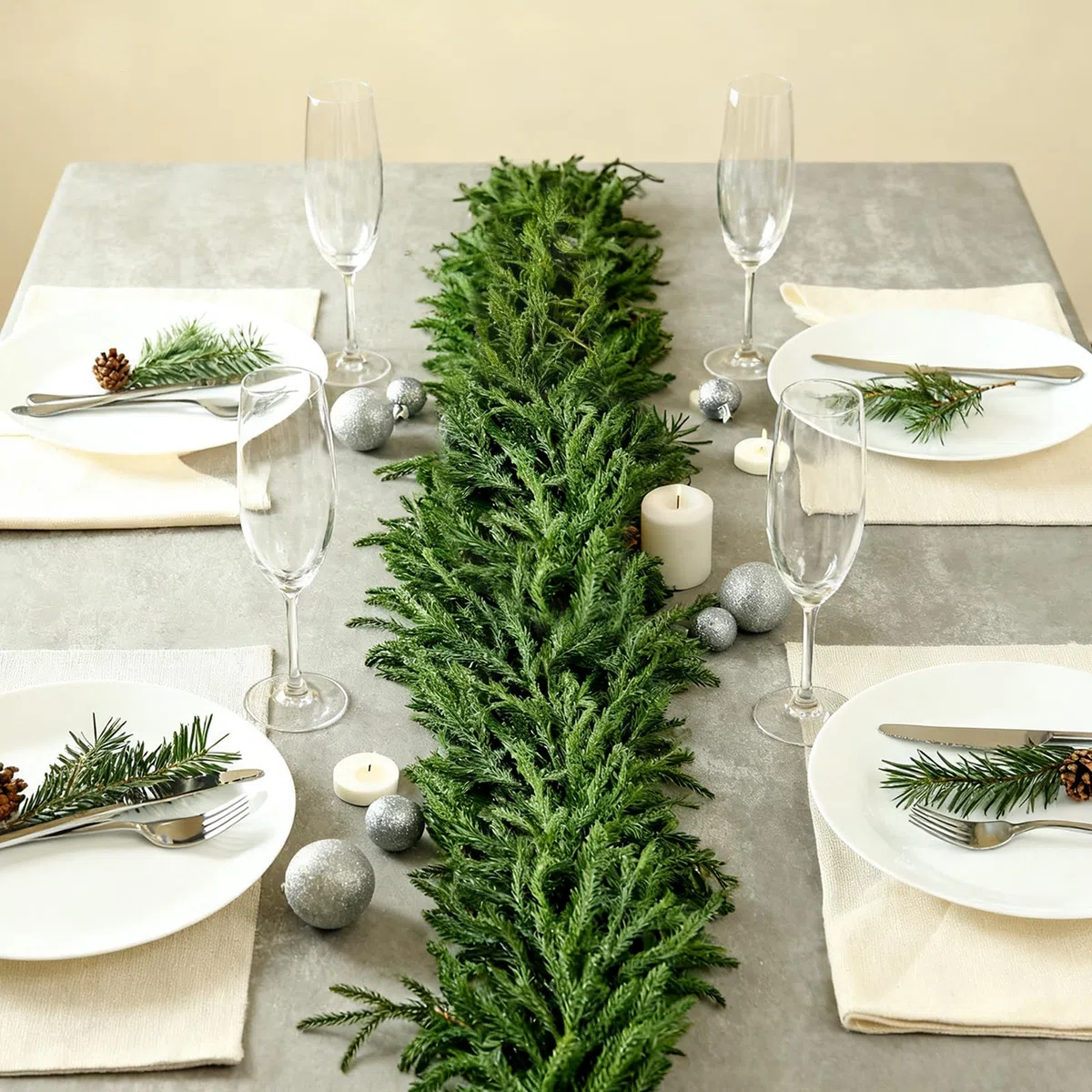 CIYIN Guirnalda de Navidad Artificial, 150 cm Guirnalda de Pino Norfolk, Guirnaldas de Abeto Verde Realista, Decoración Navidad para Interiores y Exteriores, Chimenea, Mesa, Puerta, Escaleras