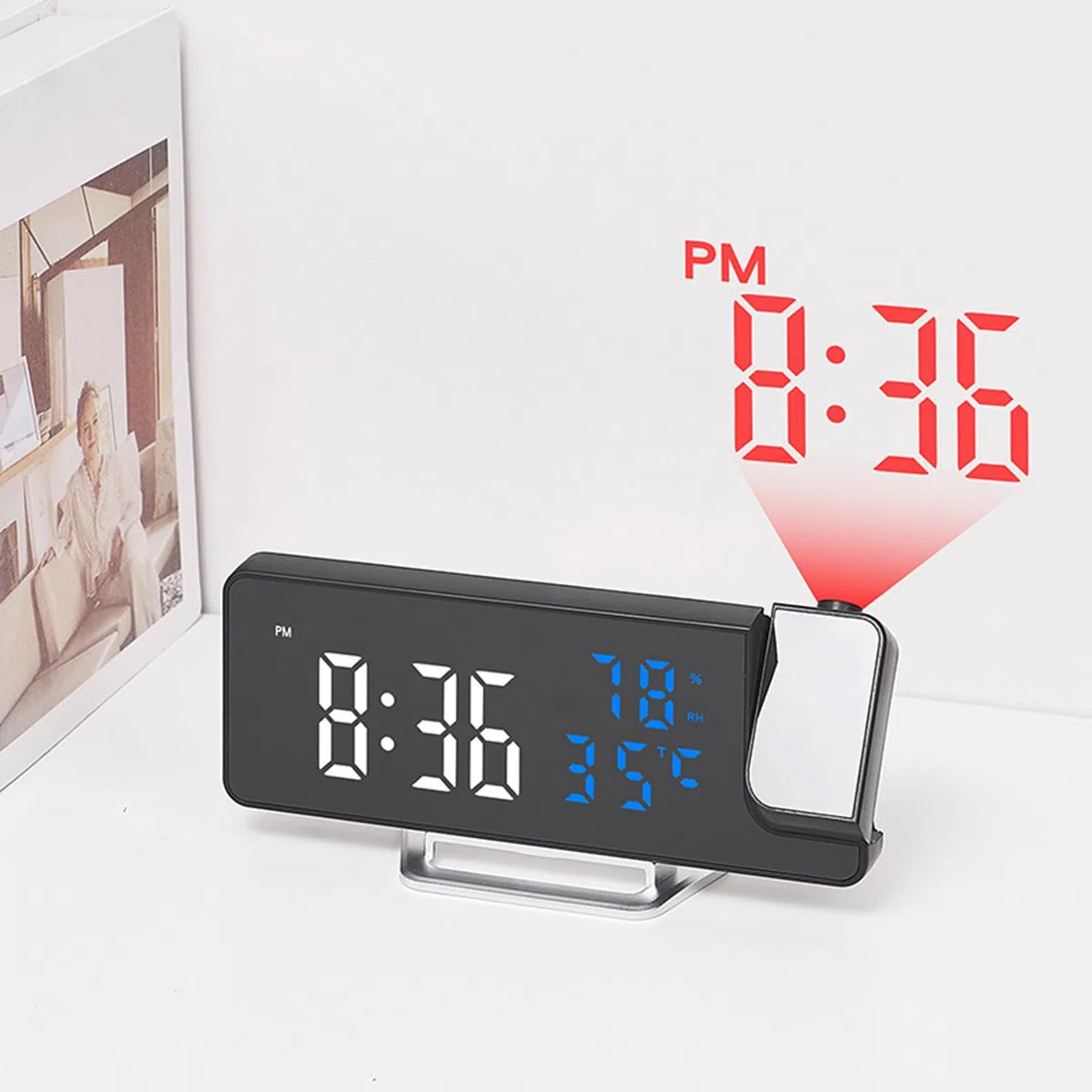 Alarma con proyección digital: reloj con pantalla giratoria ajustable, temporizador LED compacto, sensores de temperatura y humedad | Gadget para la habitación de oficina en casa de diseño elegante