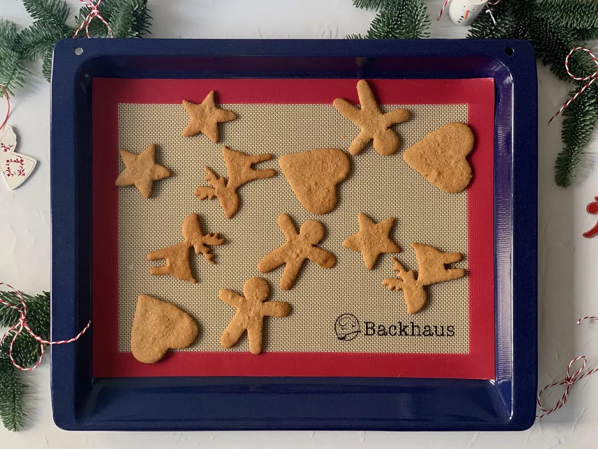 Backhaus Tapete de Cocción [x2] Lámina de Horno de Silicona Antiadherente, Juego de Repostería Profesional | Ecológico y Reutilizable | Tamaño estándar: 30x40cm (Rojo & Negro)