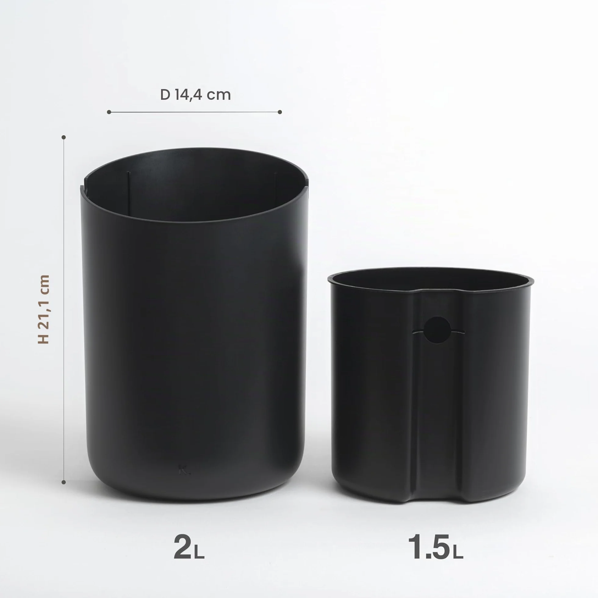 Kazai. Pequeña Papelera 'Tove' - 1,5L | Exclusivo Mini Cubo de Diseño de Berlín | Para el Baño, la Cocina y como Cubo de Mesa | Antideslizante, Cubo Interior | Negro