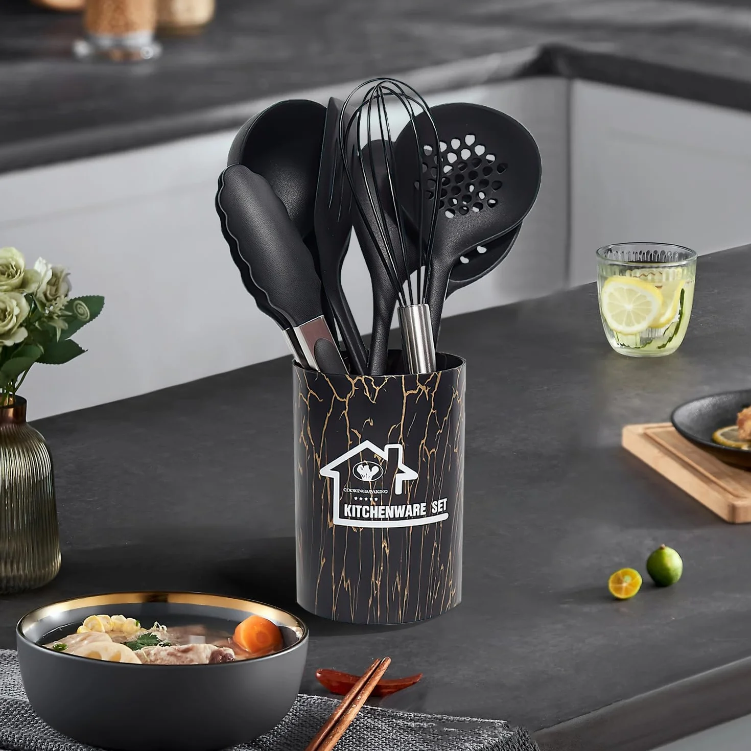 18 Piezas Utensilios de Cocina de Silicona Resistente al Calor Con Cubo para Guardar (Negro)