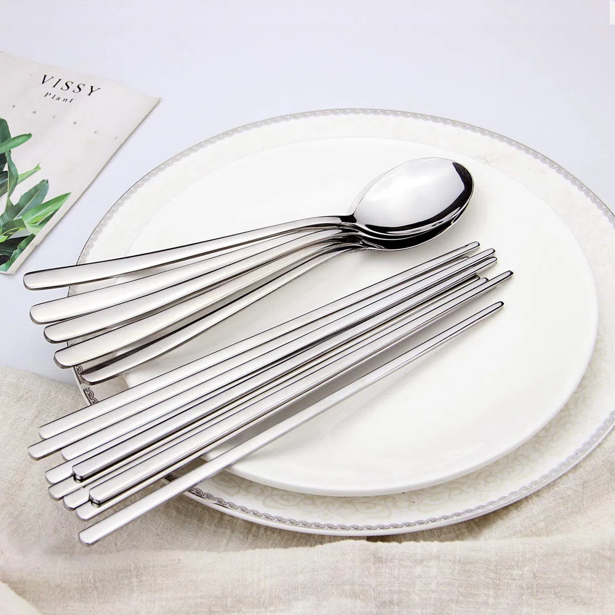 Juego de 5 pares de Palillos y Cucharas, YFWOOD 10 piezas de Palillos y Cucharas Coreanos de Acero Inoxidable, Reutilizables, Metal Plano, Mango Largo, para el Hogar, la Cocina o el Restaurante