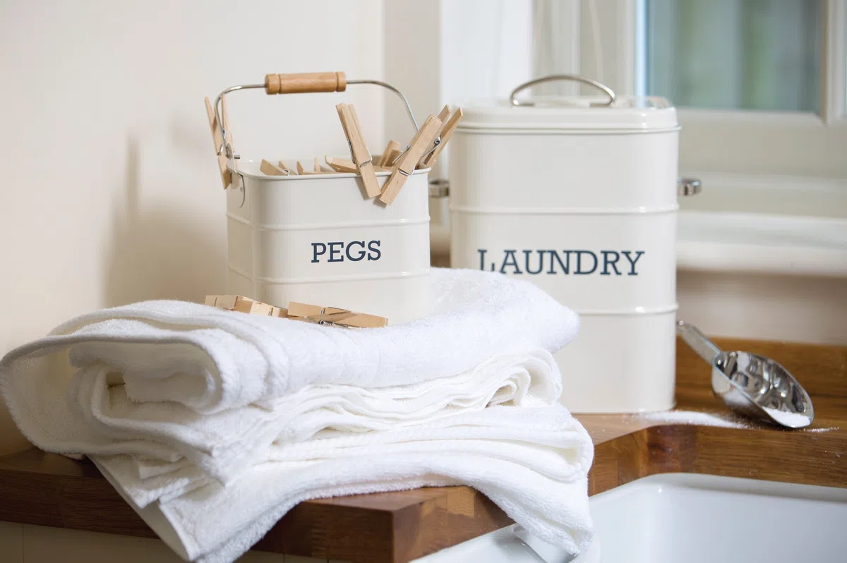 Living Nostalgia Lata Vintage con Asa de Metal, Antique Cream