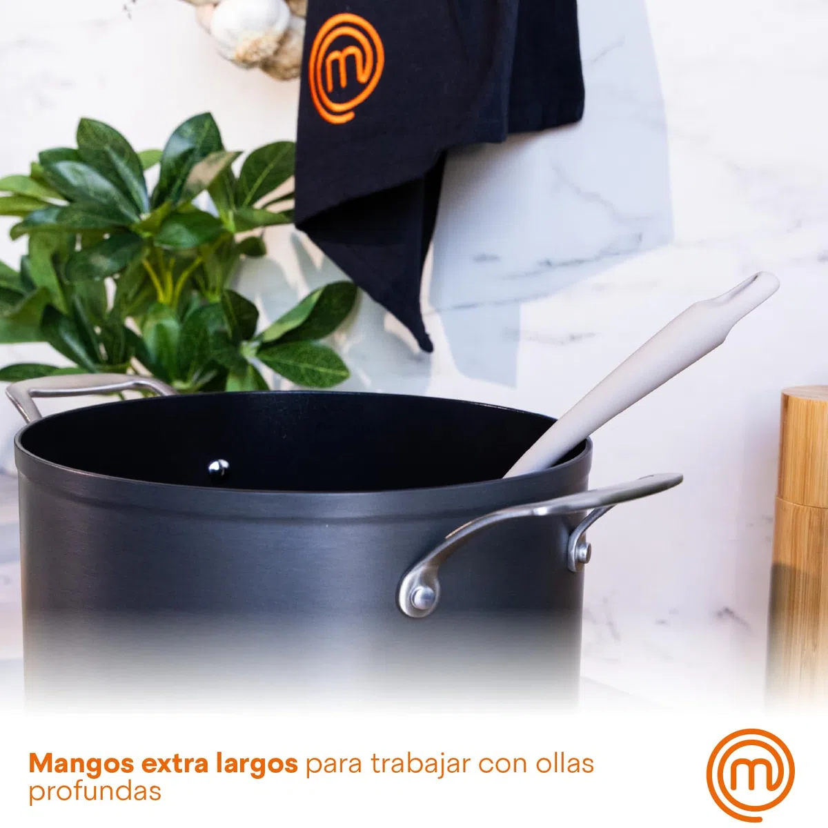 Masterchef Utensilios de Cocina con Cucharas, Espatula, Cazo para Sopa, Espumadera y Cucharon, Resistentes al Calor, Set Menaje, Accesorios Antiadherente, Gris