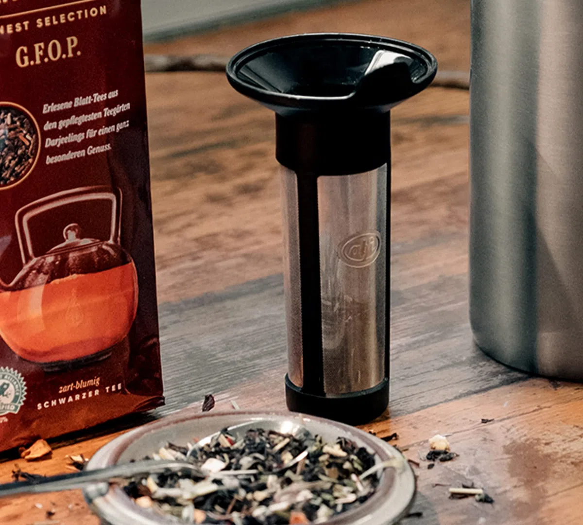 alfi AROMA COMPACT, filtro de té de acero inoxidable para té a granel, filtro de té para jarra o taza, filtro permanente, preparación en la jarra, té sostenible, para lavavajillas, sin BPA
