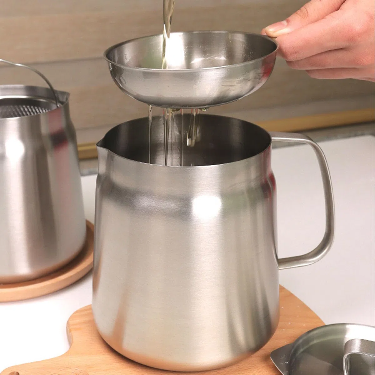 Stainless Steel Oil Filter Pot with Strainer for Kitchen, 304 Stainless Steel, Large Capacity, Versatile Oil Fryer and Filter Cup Combo Vessel (1.5L)