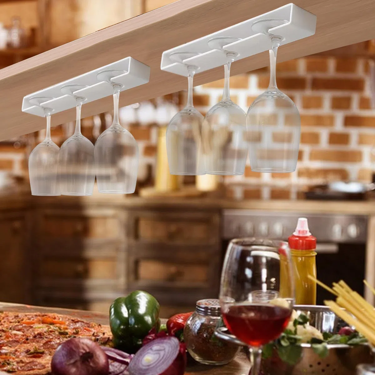 Soporte para copas de vino, Paquete de 2 scuelga copas, Colgador copas, Organizador de plástico para bar, Sin perforaciones, Autoadhesivo (Blanco)