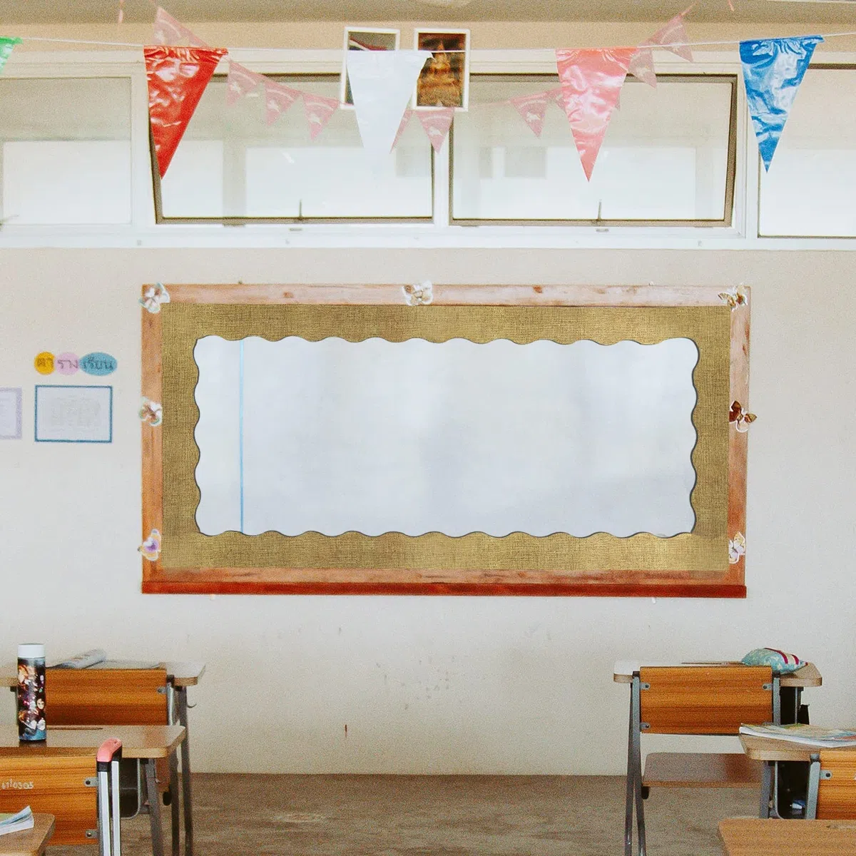 AIEX 66 pies/20 m Borde Tablón de Anuncios, Adorno de Borde Estilo Arpillera Borde Enrollado para Tablones de Anuncios Pizarras Blancas Escritorios Carteles decoraciones para Escuela Oficina Hogar