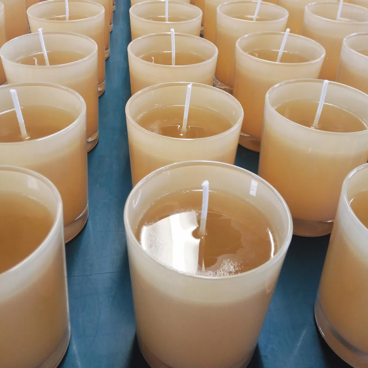 Wax & Wicks - Parafina Microcristalina I Cera para Velas I Mezcla para Velas Caseras I Estabilidad Química I Origen Mineral I 5 KG