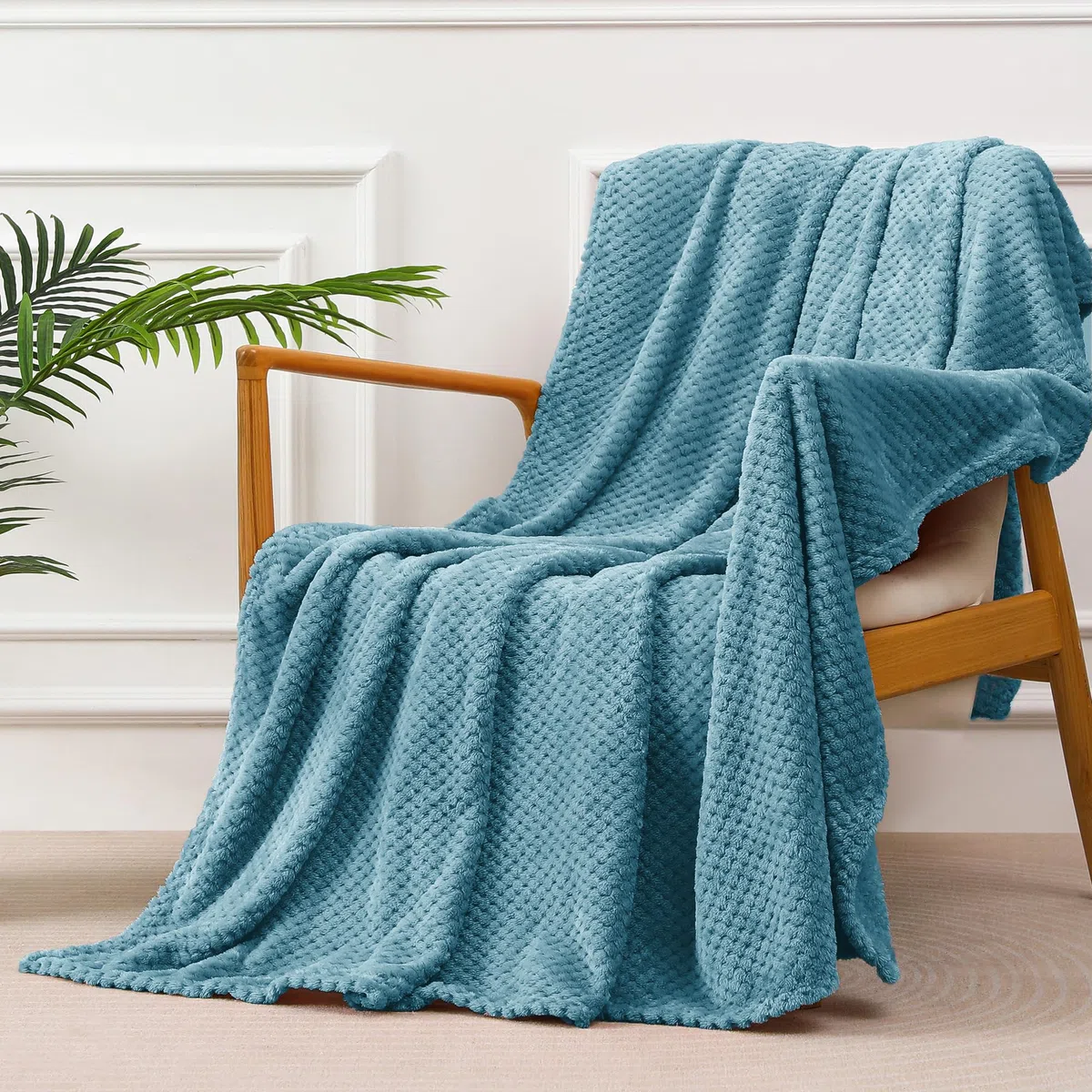 Manta Waffle de Polar, Manta de Franela para Sofa y Cama, Suave, Cálida y Ligera para Todo el Año, 150 x 200 cm, Azul Pizarra