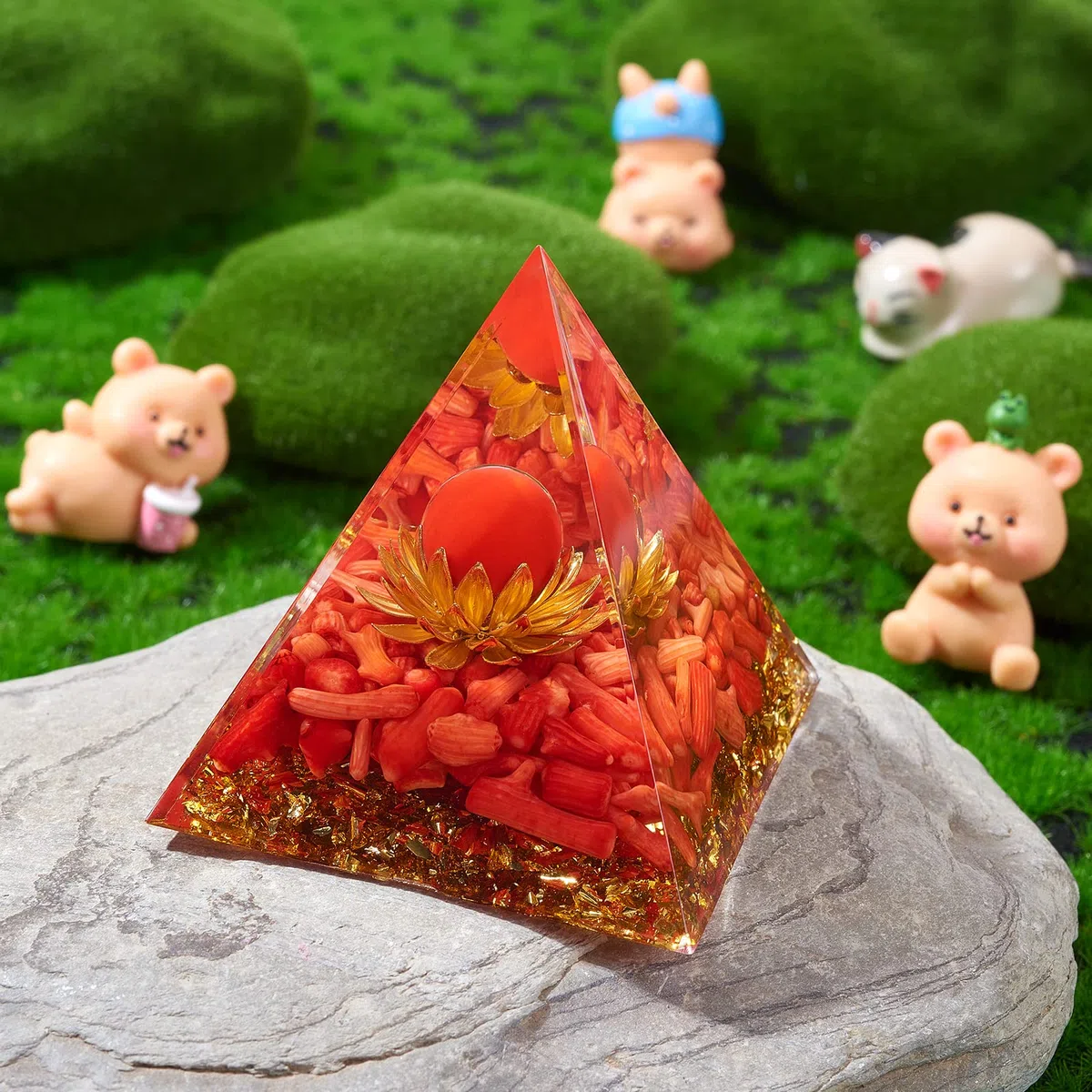 BEEFLYING Pirámide de orgón Protectora de Cristal pequeño para sanación, Reiki, energía Positiva, meditación de Chakras, Salud, Suerte, decoración antiestrés, Rojo