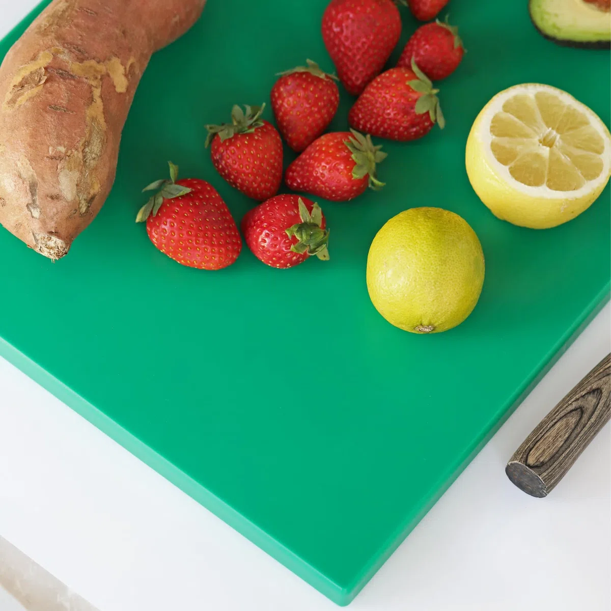CHEFZOCO Tabla de corte profesional, Tabla de picar, Tabla de cocina, Tabla para alimentos, Tabla antibacteriana, Polietileno, No deja sabor ni olor, Antibacteriana, 30 x 20 x 1.5 cm, Verde