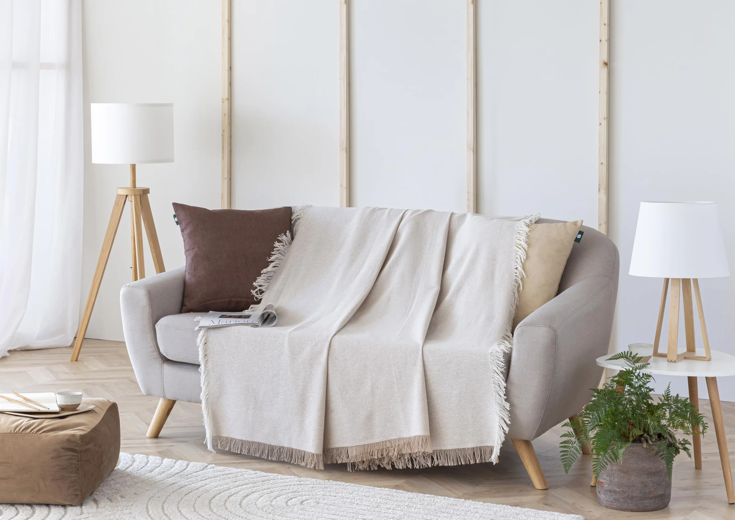 Todocama - Colcha Multiusos Sofa, Manta Foulard, Plaid para Cama, Cubresofa Cubrecama, Jarapas, Fabricado en España, Lisa. (230x260cm, Beige Arena)