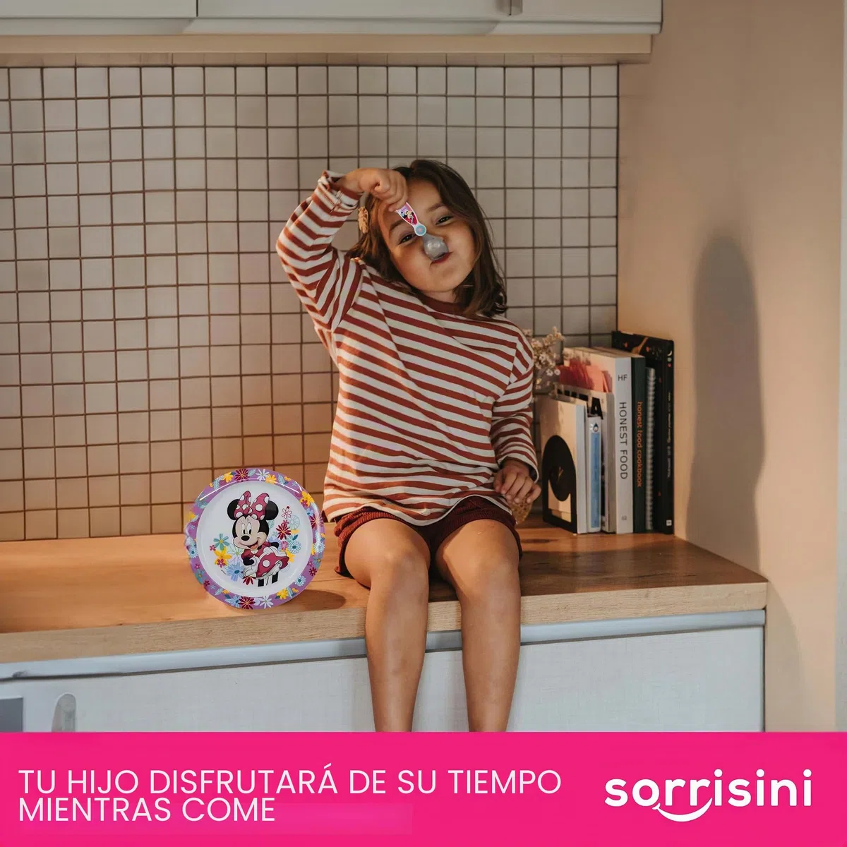 Vajilla Infantil Reutilizable Apta Para Microondas Para Niños Minnie Mouse, Juego de Desayuno para la Primera Comida Cubiertos, Tenedor, Cuchara de Acero Inoxidable y Plato, sin BPA