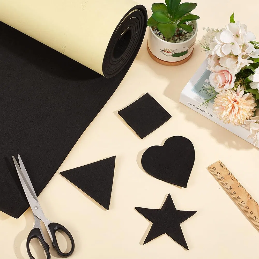 BENECREAT - Rollo de espuma EVA adhesivo de 200 x 40 cm, hojas de espuma EVA adhesivas negras, 5 mm, artesanía de espuma de Cosplay para Halloween, suministros de arte de papel para scrapbooking