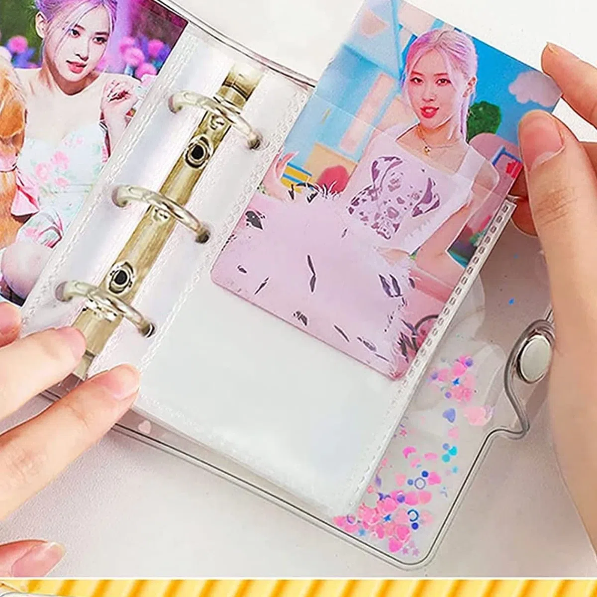 3 Pulgadas KPOP Photocard Holder Book Photocard Carpeta de Trabajo, Mini álbum de Fotos, Cartas de Fotos pequeñas en Forma de corazón Brillante Transparente Carpeta de Fotos Book KPOP, Rosa