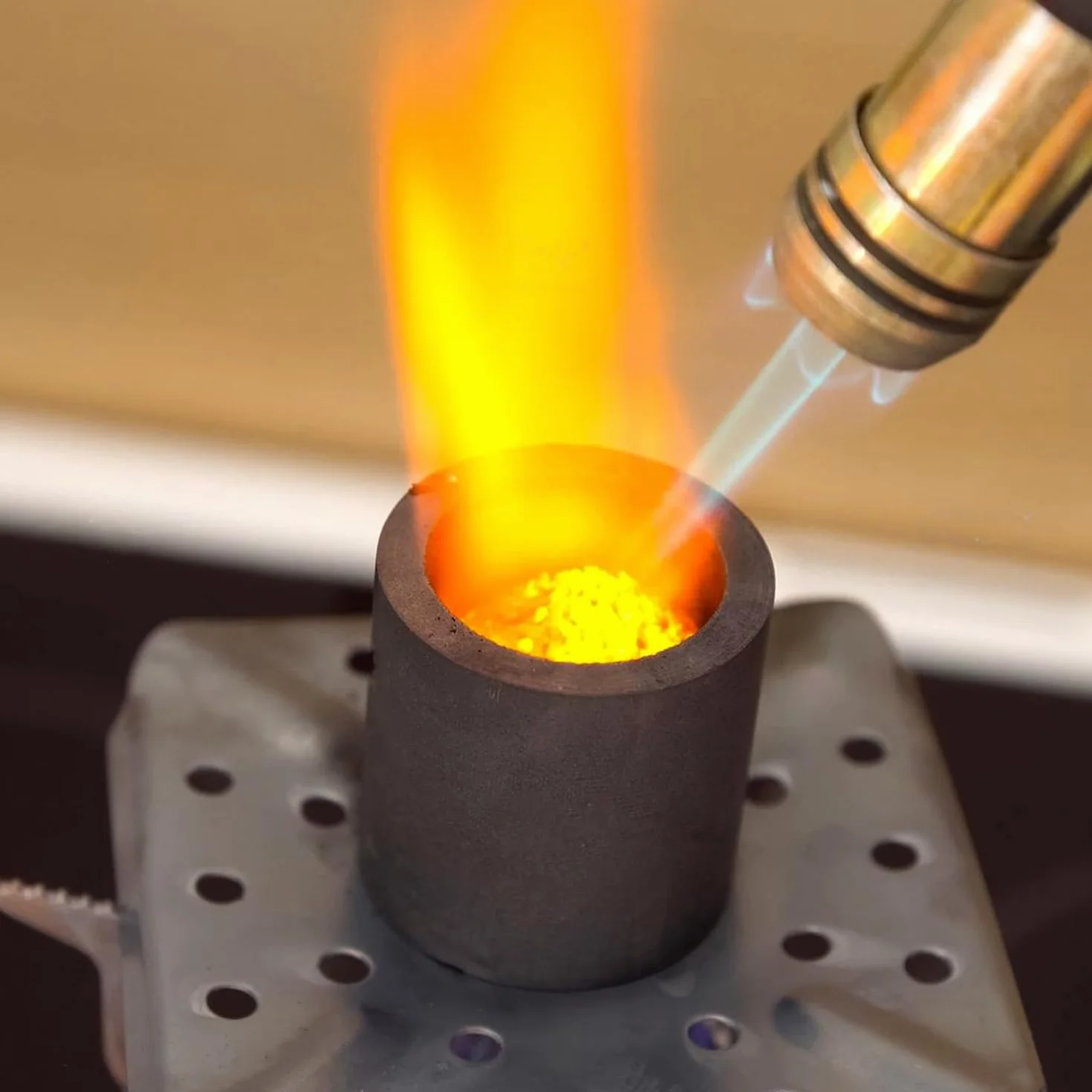4 Piezas Juego de Horno para Fundir Oro, Resistente y Fácil de Usar, Juego de Horno para Fundir Oro, Amplia Gama de Aplicaciones, Juego para Fundir Oro, para Oro, Plata, Fusión de Aleaciones (negro)