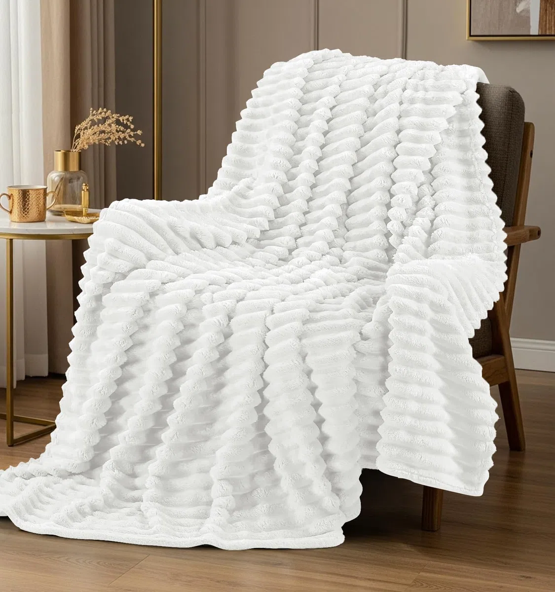 Utopia Bedding Manta Polar a Rayas, Ligera, Suave y Adecuada para Todas Las Estaciones, para Cama, Sofá o Sillón [150x200 cm, Blanco Roto]