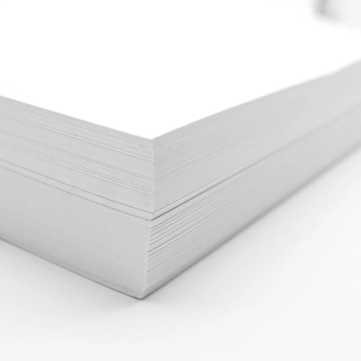 DOJA Barcelona | Laminas de Dibujo A4 | 250 Hojas | Pack 1 | Bloc de Dibujo A4 sin Margenes | Papel para Dibujo, Pintura, sin Recuadro, para Pintar, Dibujar, Escolar, Profesional...