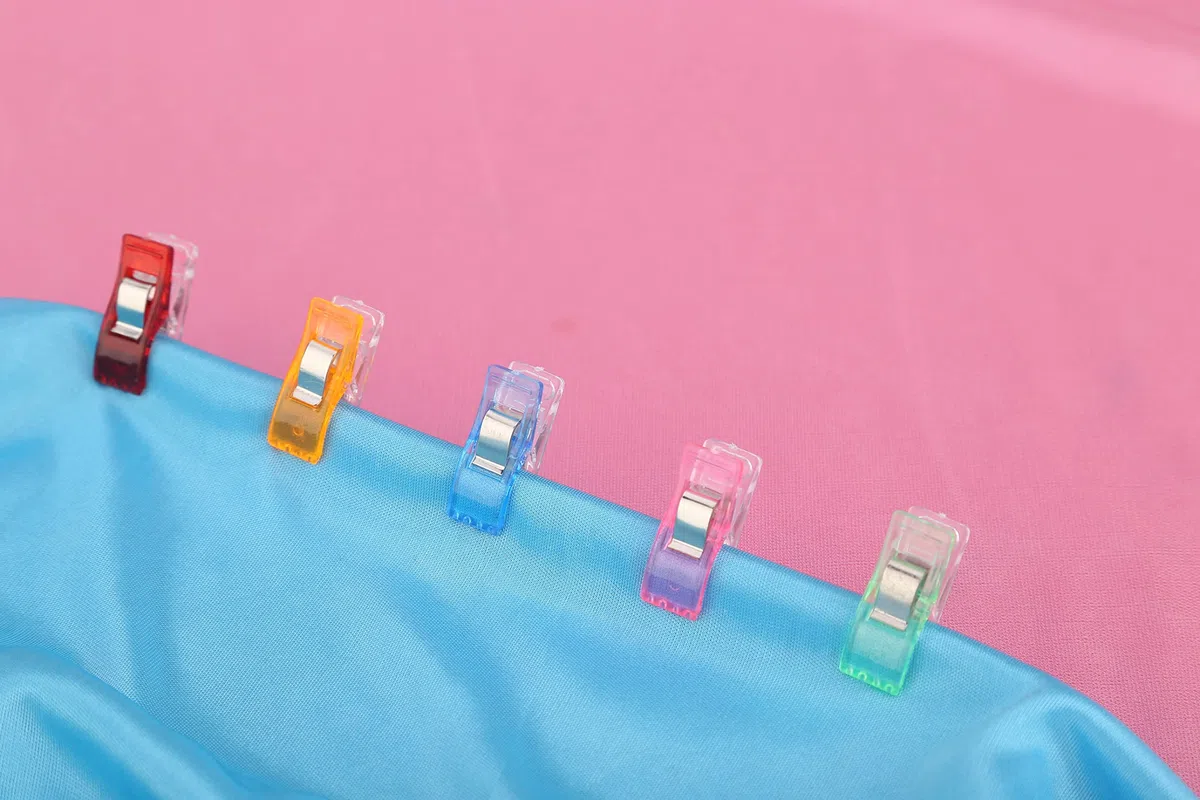 Clips de costura, 80pcs Craft Clips Craft accesorios para costura tejer ganchillo, manualidades,de acolchado clips para costura caja de lata paquete,Sewing Clips Wonder clips