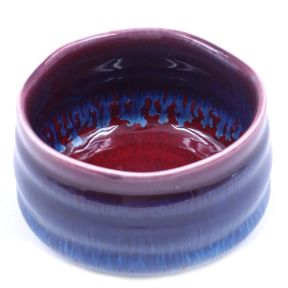 Auténtico tazón de té tradicional japonés, hecho a mano en Japón, esmalte rojo púrpura