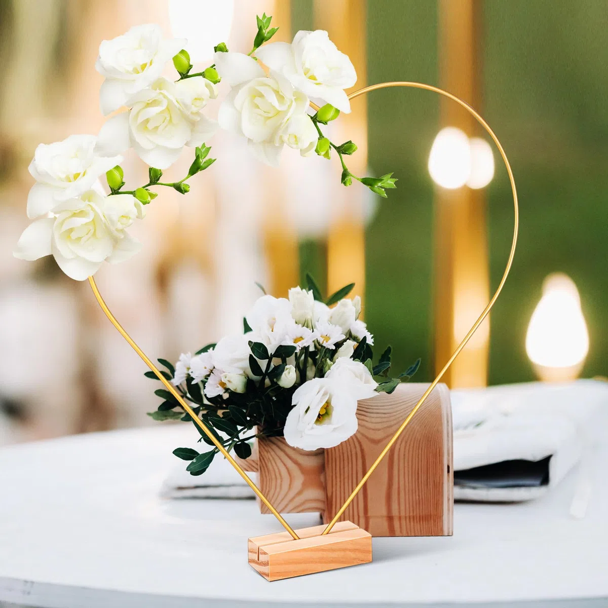 Mobestech Aros Metálicos Decorativos en Forma de Corazón y Luna 30 Cm Dorados 3 Mm Base de Madera para Manualidades, Marcos de Mesa para Atrapasueños y Decoración de Bodas