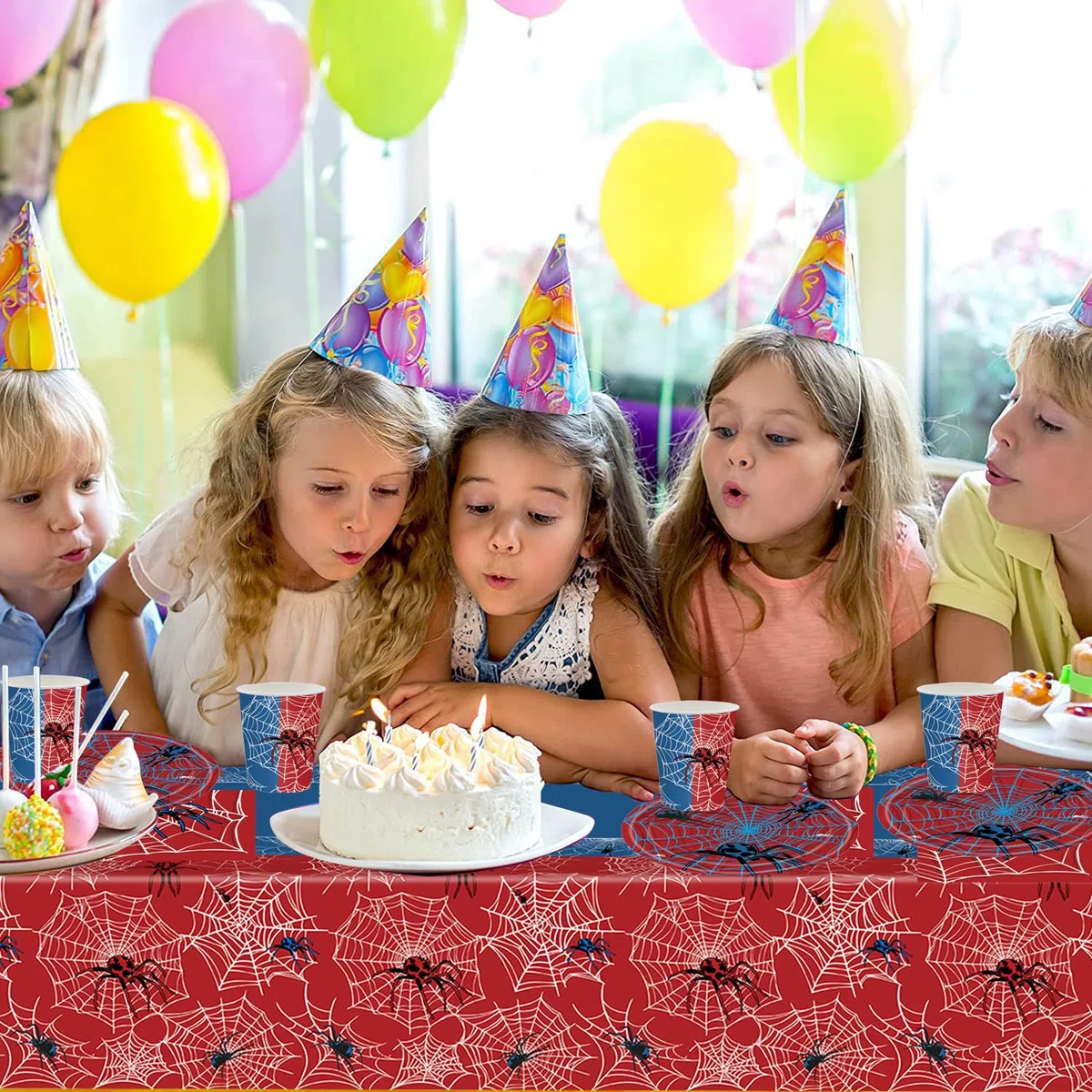 61 piezas de vajilla para fiesta de cumpleaños infantil con temática de telaraña roja, fiesta de Halloween con telaraña roja, incluye vasos, platos, manteles y servilletas, para 20 personas