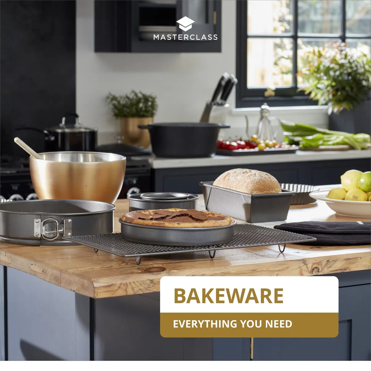 MasterClass Molde antiadherente para tartas y quiches, sin PTFE, PFOA ni BPA, de acero al carbono estriado de 1 mm de grosor, redondo de 25 cm (10"), gris