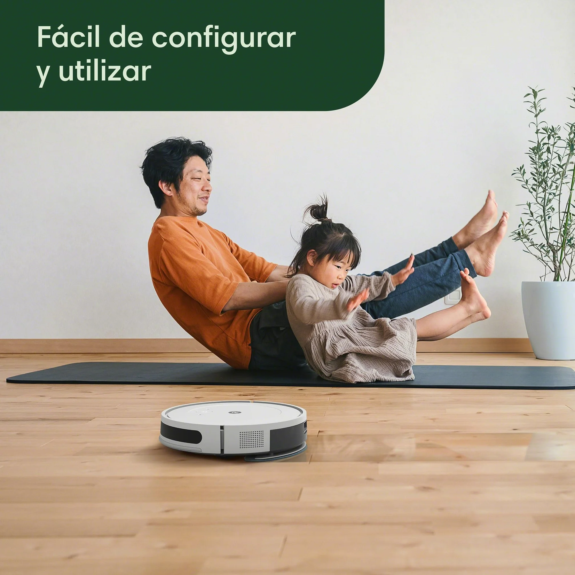 iRobot Roomba Combo Essential, Robot Aspirador y friegasuelos, Potente aspiración y fregado, 4 Fases de Limpieza, 3 Niveles de aspiración, controlable vía App o Voz