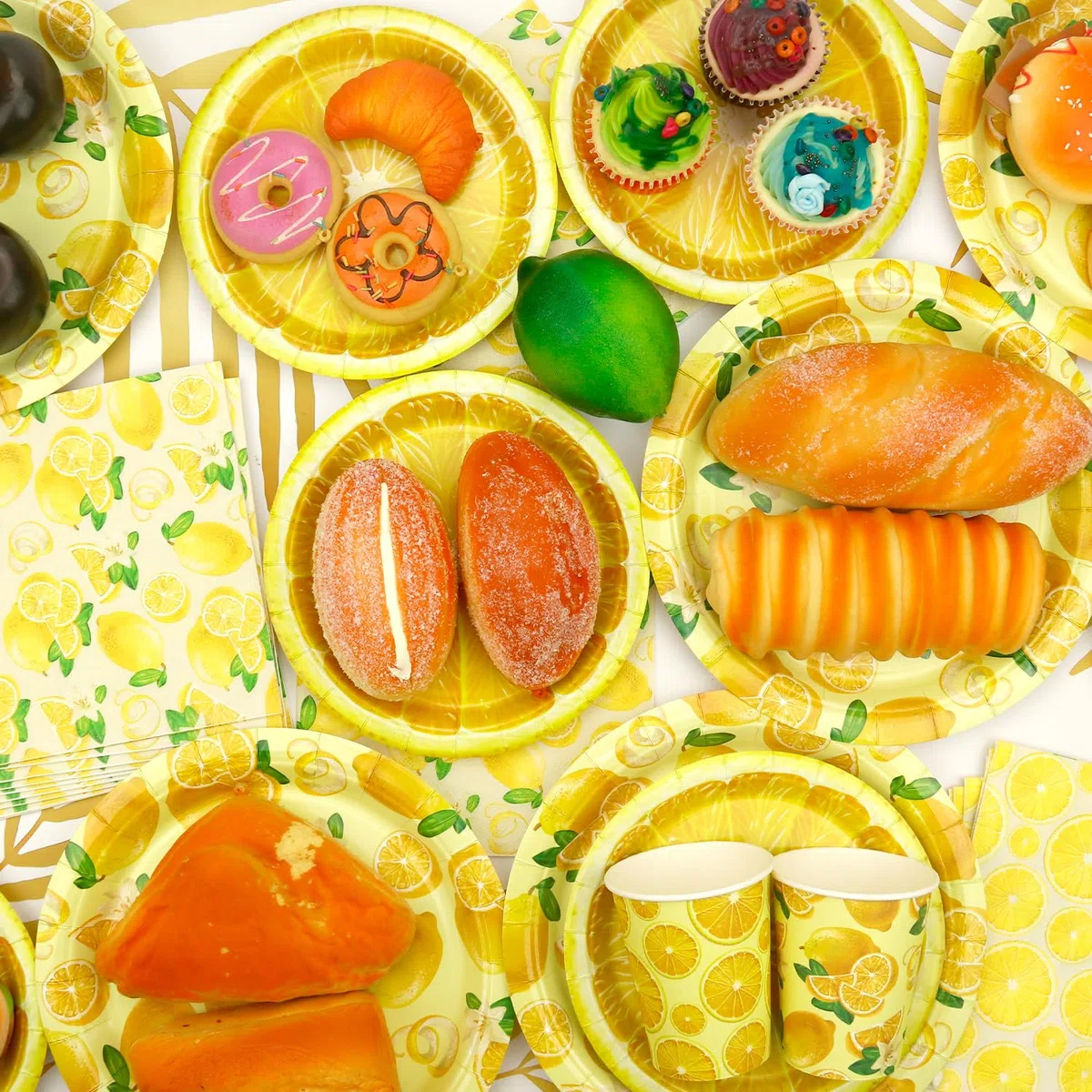 Decoración de fiesta de limón – Vajilla de fiesta de cumpleaños de limón, incluyendo platos, vasos, servilletas, manteles, pajitas, para 20 personas (amarillo)