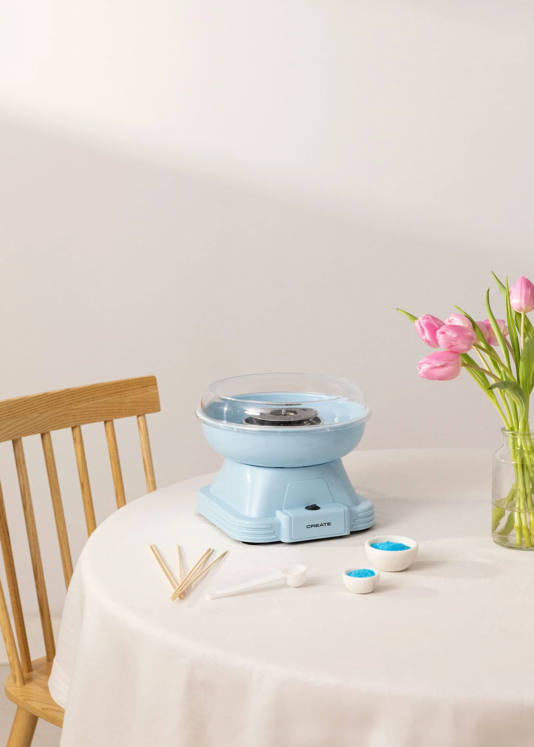 CREATE/COTTON CANDY MAKER/Máquina de algodón de azúcar Azul / 500W. diseño retro. patas antideslizantes. sitema de seguridad anti recalentamiento