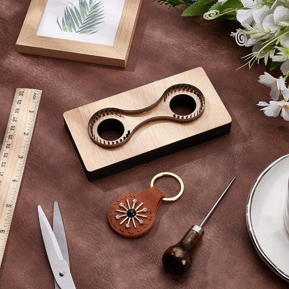 UNICRAFTALE Troquel de cuero para llavero, troqueles de corte de madera para monedero, base de madera lisa, cuchillas afiladas de acero, herramienta de troquelado DIY
