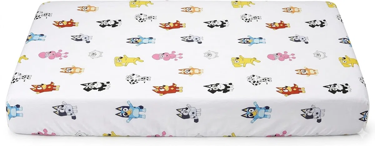 Sábana Bajera Ajustable Bluey Blanca 100% Algodón Suave | Sábana para Cama Individual con Esquinas Elásticas 90x200 + 25 cm | Sábana Infantil Oficial Bluey