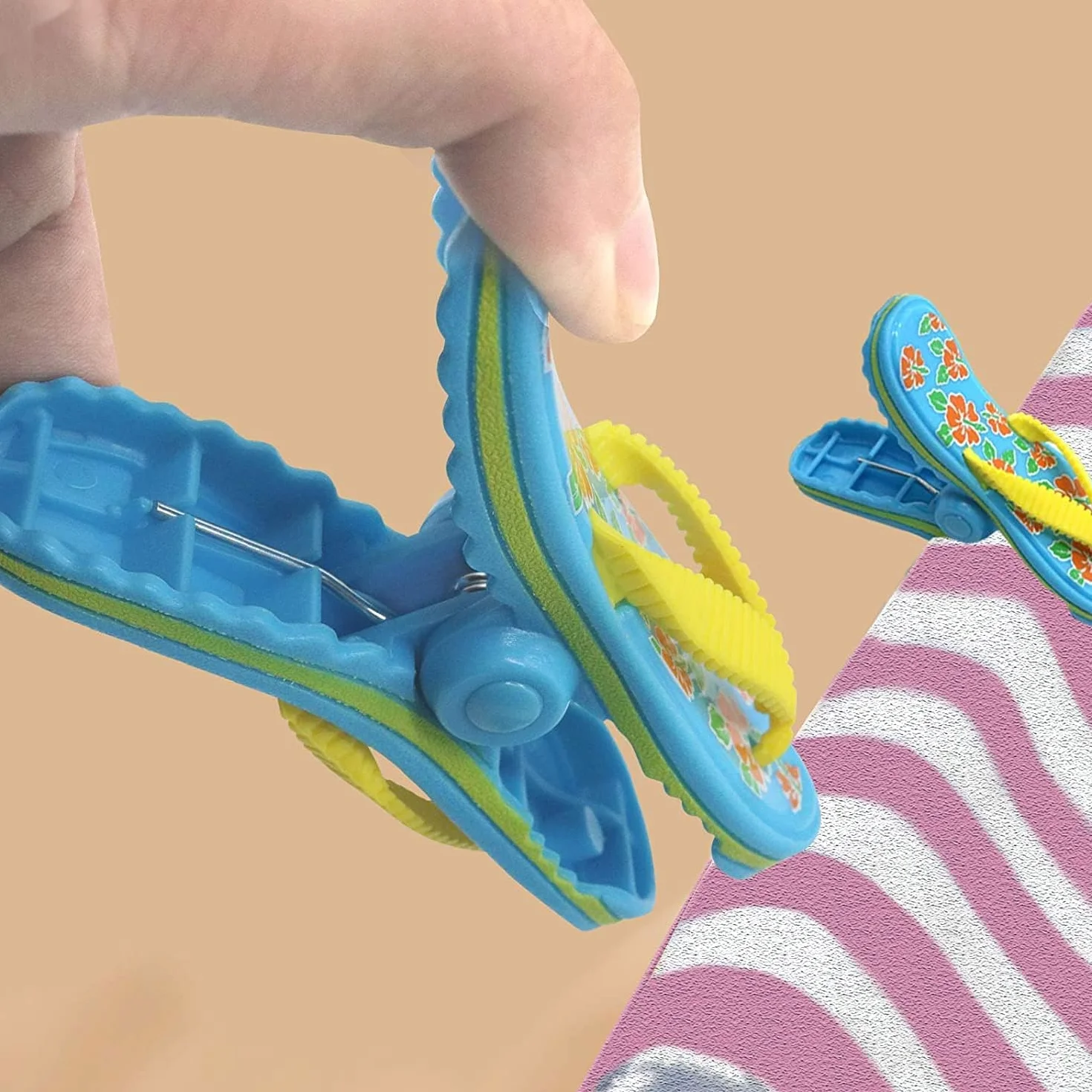 TRIXES 8 pinzas novedosas para toallas de playa, clips de viaje seguros para tumbona para uso en interiores y exteriores, clip jumbo para la playa, jardín, piscina, tumbona o silla de terraza, edredón