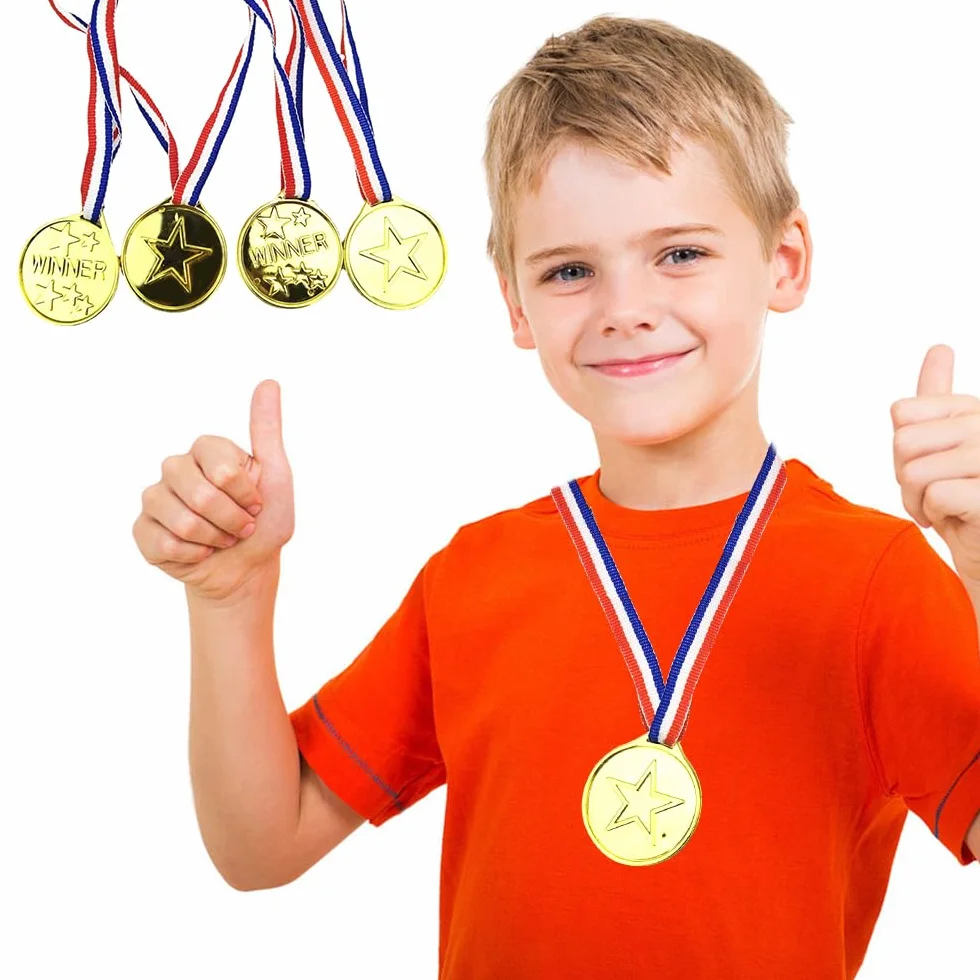 4 Piezas Bolsa de Carrera de Sacos, Juegos de Carreras de Sacos, Sacos de Saltar Sacos de Cumpleaños Infantiles, Saco de Carrera Infantil con Medallas para Cumpleaños, Fiesta, Familiar